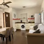 Nyaraló Tu Refugio En La Costa Del Sol, Playa Y Centro A Un Paso